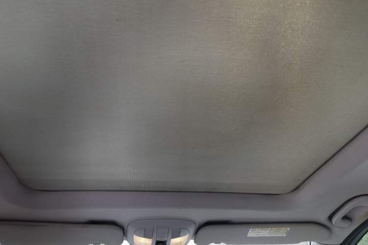 Used Mercedes-Benz R-Class 2010 R 350 L 4MATIC Headliner