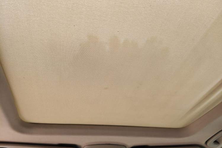 Used Mercedes-Benz R-Class 2010 R 350 L 4MATIC Headliner