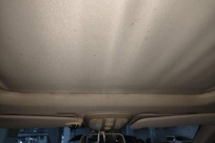 Used Mercedes-Benz R-Class 2010 R 350 L 4MATIC Headliner