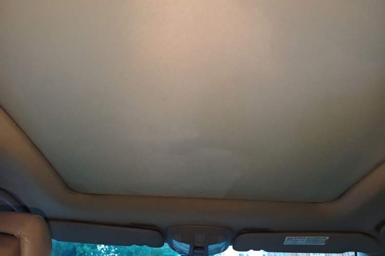 Used Mercedes-Benz R-Class 2010 R 350 L 4MATIC Headliner
