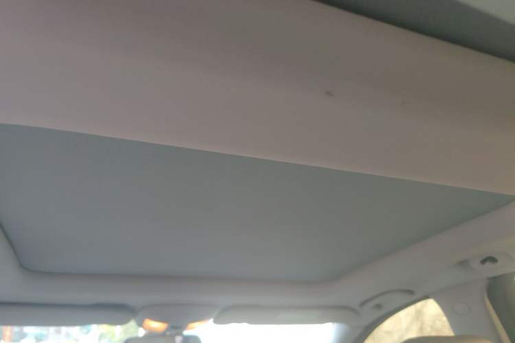 Used Mercedes-Benz R-Class 2010 R 350 L 4MATIC Headliner