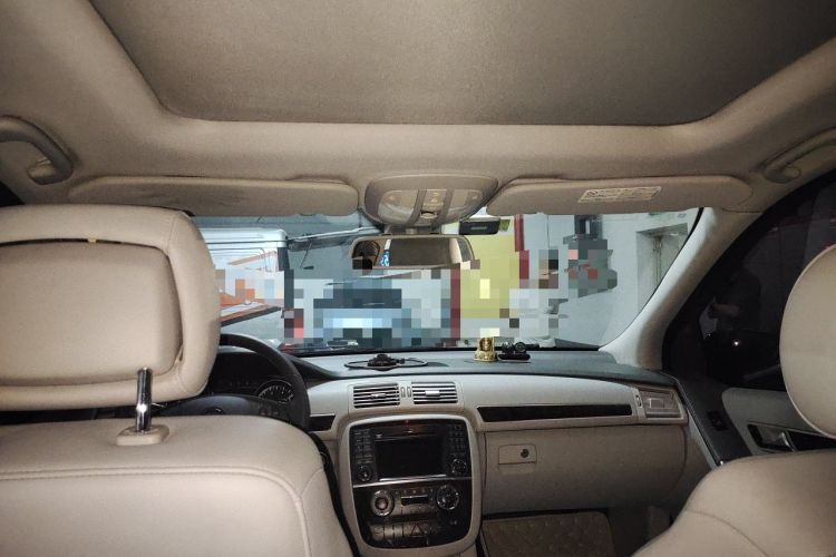 Used Mercedes-Benz R-Class 2010 R 350 L 4MATIC Headliner