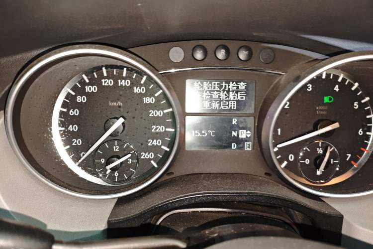 Used Mercedes-Benz R-Class 2010 R 350 L 4MATIC Instrument Cluster