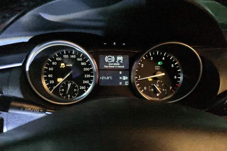 Used Mercedes-Benz R-Class 2010 R 350 L 4MATIC Instrument Cluster