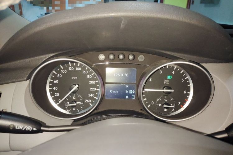 Used Mercedes-Benz R-Class 2010 R 350 L 4MATIC Instrument Cluster