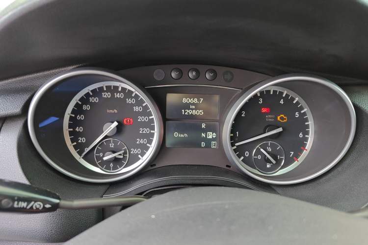 Used Mercedes-Benz R-Class 2010 R 350 L 4MATIC Instrument Cluster