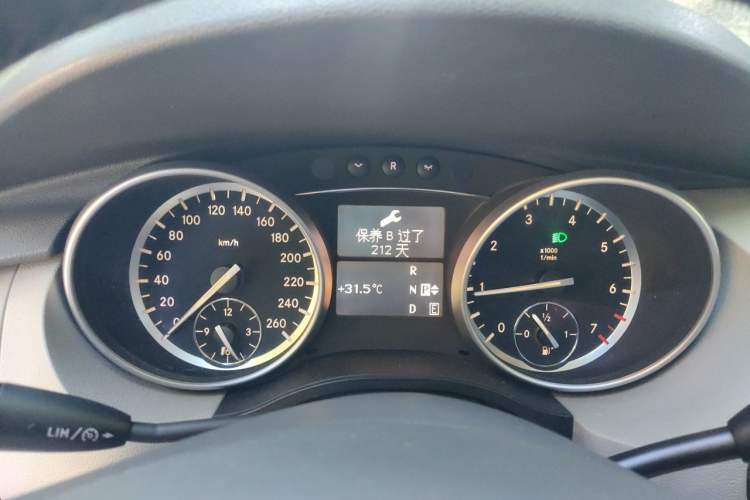 Used Mercedes-Benz R-Class 2010 R 350 L 4MATIC Instrument Cluster
