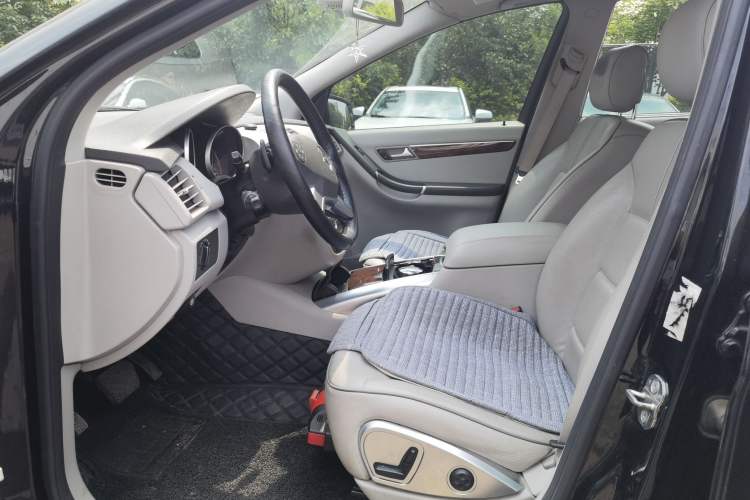 Used Mercedes-Benz R-Class 2010 R 350 L 4MATIC Left Front Seat