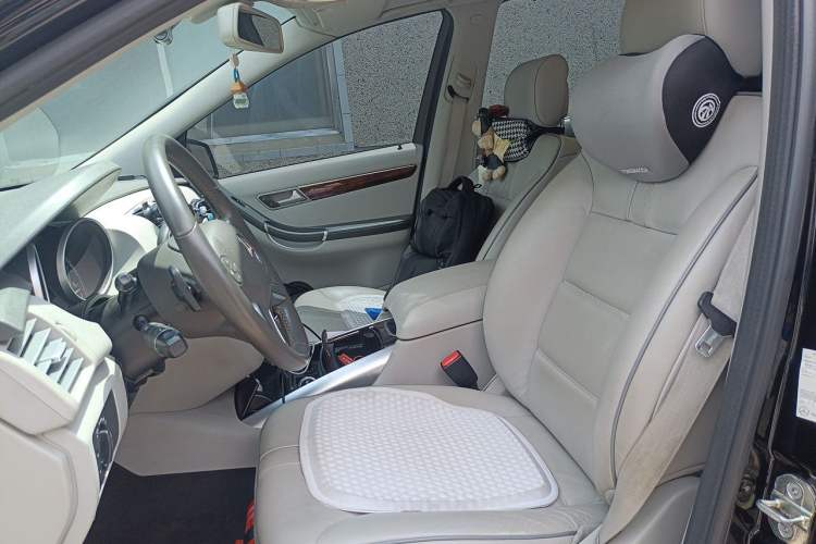 Used Mercedes-Benz R-Class 2010 R 350 L 4MATIC Left Front Seat