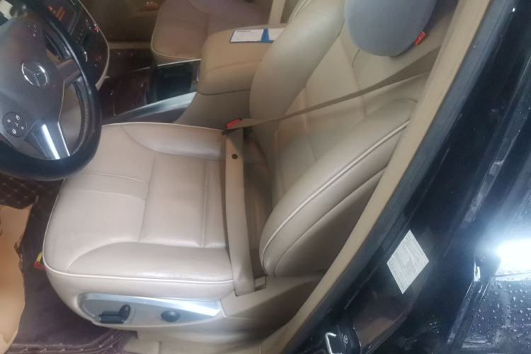 Used Mercedes-Benz R-Class 2010 R 350 L 4MATIC Left Front Seat