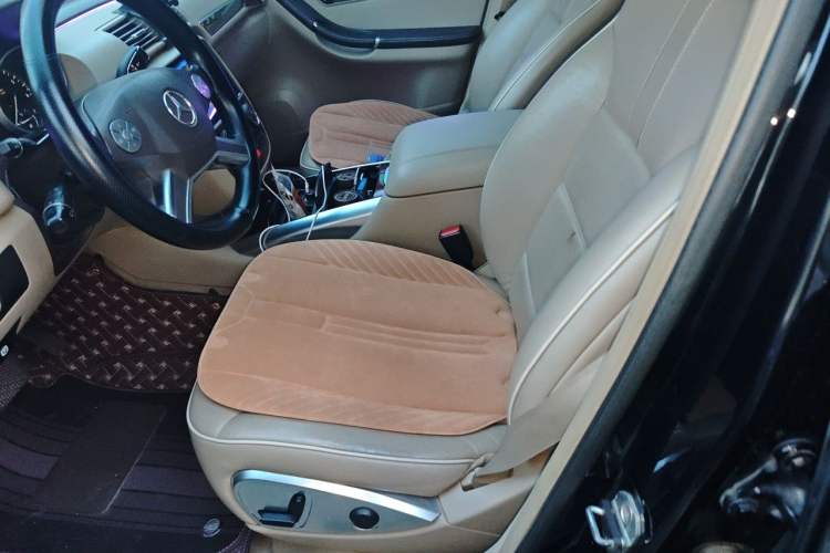 Used Mercedes-Benz R-Class 2010 R 350 L 4MATIC Left Front Seat