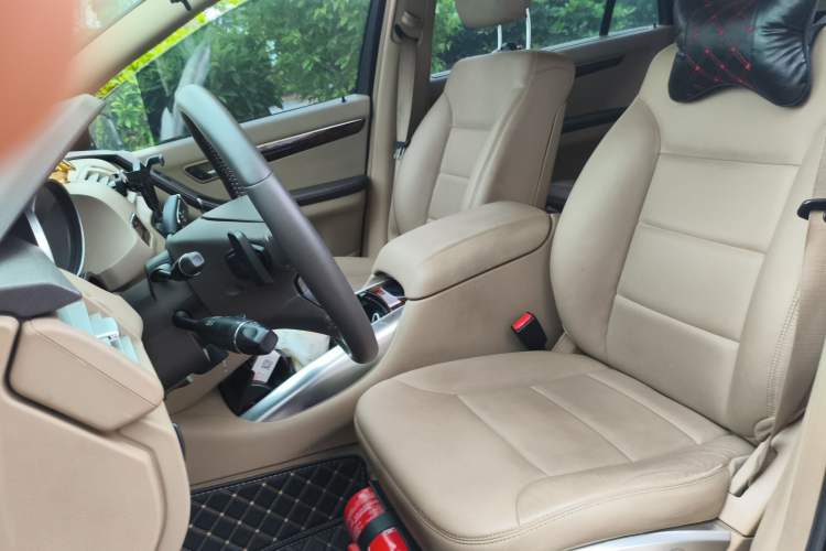 Used Mercedes-Benz R-Class 2010 R 300 L Business Model Left Front Seat