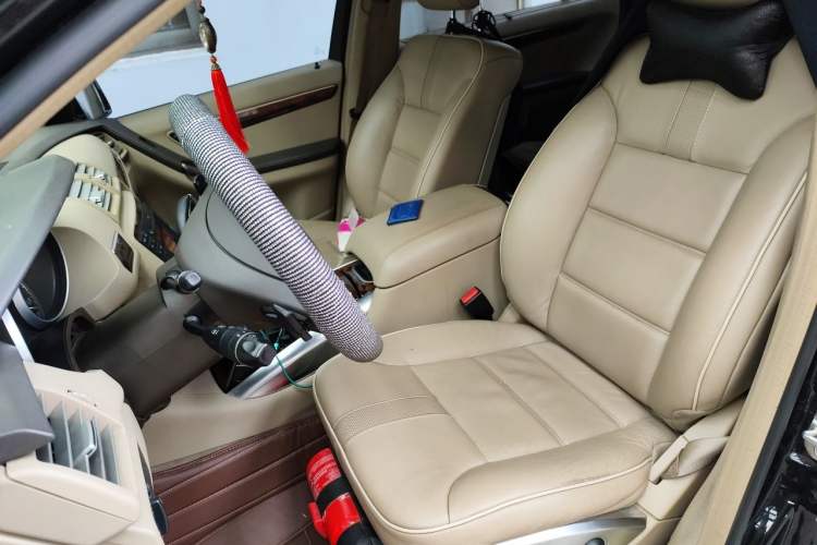 Used Mercedes-Benz R-Class 2010 R 300 L Luxury Model Left Front Seat