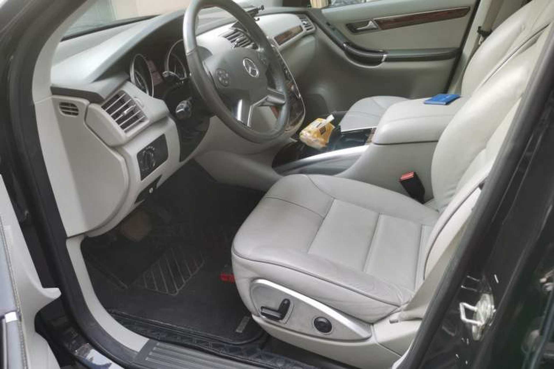 Used Mercedes-Benz R-Class 2010 R 350 L 4MATIC Left Front Seat