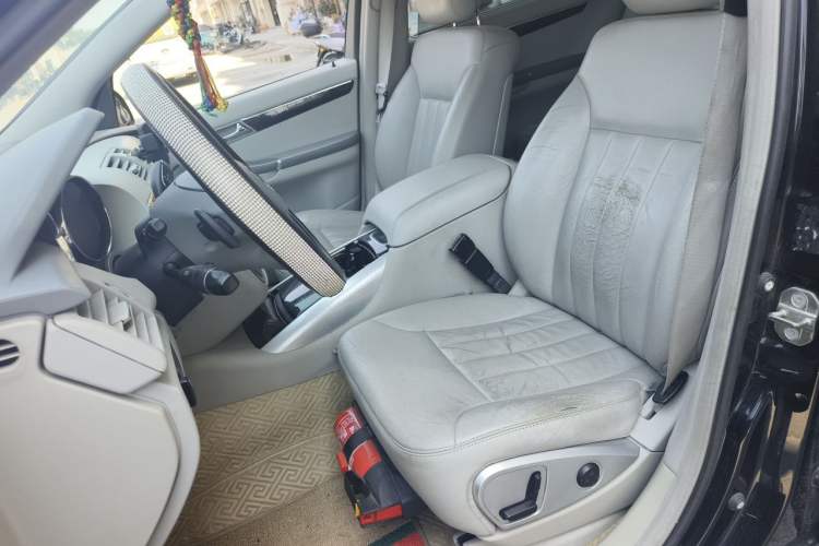 Used Mercedes-Benz R-Class 2010 R 350 L 4MATIC Grand Edition Left Front Seat