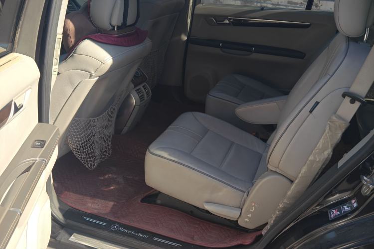 Used Mercedes-Benz R-Class 2010 R 350 L 4MATIC Left Rear Seat