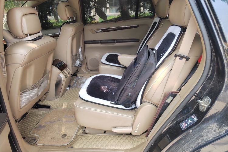 Used Mercedes-Benz R-Class 2010 R 300 L Luxury Model Left Rear Seat