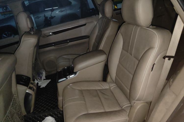 Used Mercedes-Benz R-Class 2010 R 350 L 4MATIC Left Rear Seat