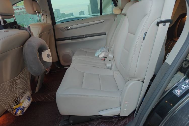 Used Mercedes-Benz R-Class 2010 R 300 L Business Model Left Rear Seat