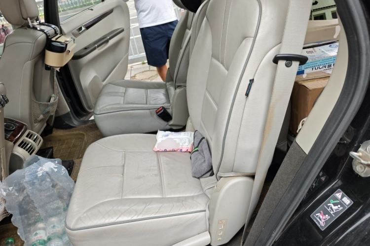 Used Mercedes-Benz R-Class 2010 R 350 L 4MATIC Grand Edition Left Rear Seat