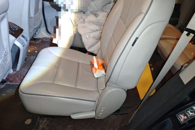 Used Mercedes-Benz R-Class 2010 R 350 L 4MATIC Left Rear Seat