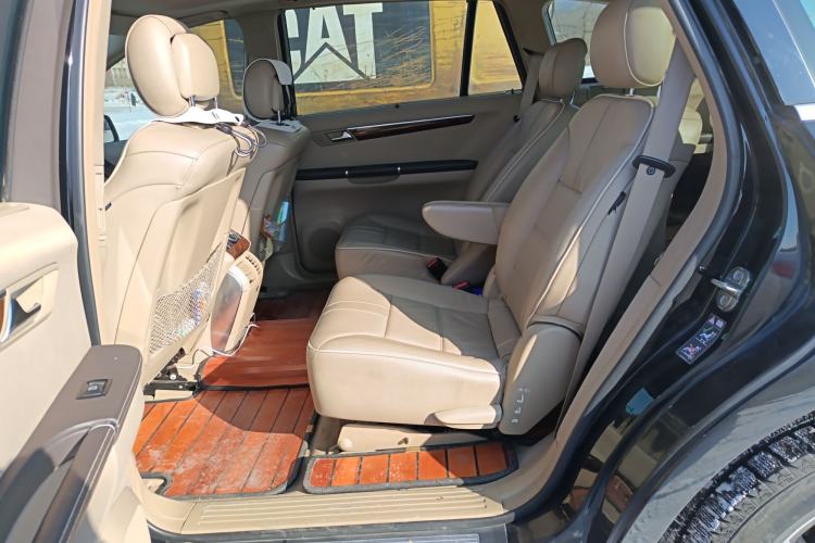 Used Mercedes-Benz R-Class 2010 R 350 L 4MATIC Left Rear Seat