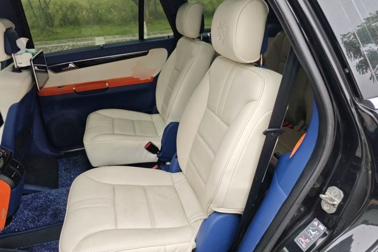Used Mercedes-Benz R-Class 2010 R 350 L 4MATIC Left Rear Seat