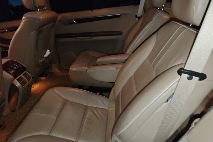 Used Mercedes-Benz R-Class 2010 R 350 L 4MATIC Left Rear Seat