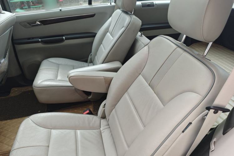 Used Mercedes-Benz R-Class 2010 R 350 L 4MATIC Left Rear Seat