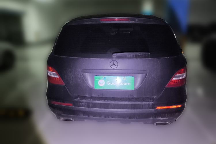 Used Mercedes-Benz R-Class 2010 R 350 L 4MATIC Rear