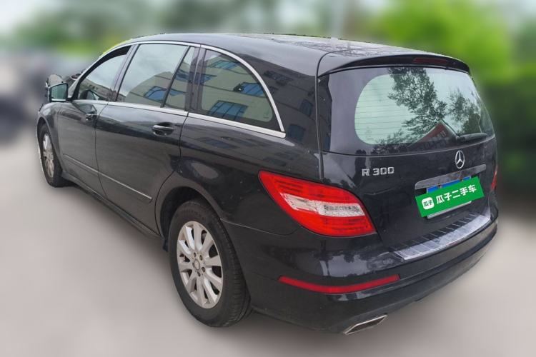 Used Mercedes-Benz R-Class 2010 R 300 L Business Model Rear Left 45 Deg