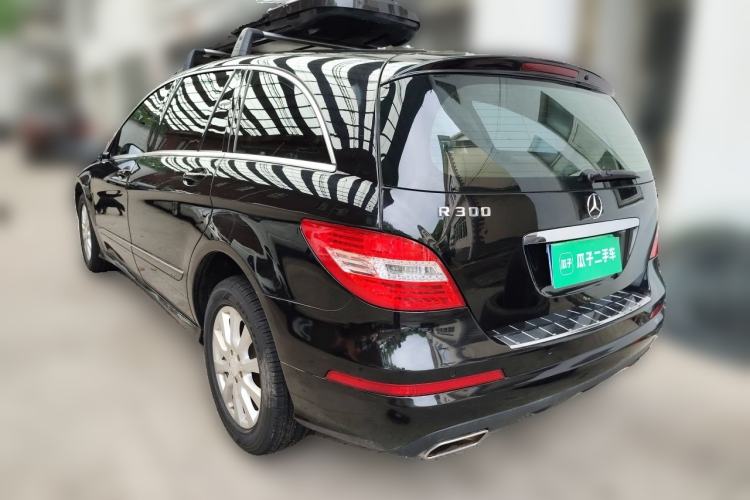 Used Mercedes-Benz R-Class 2010 R 300 L Luxury Model Rear Left 45 Deg
