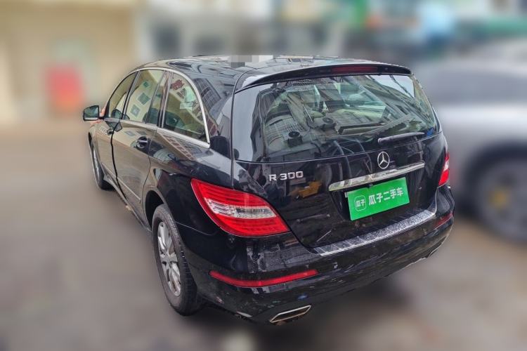 Used Mercedes-Benz R-Class 2010 R 300 L Business Model Rear Left 45 Deg