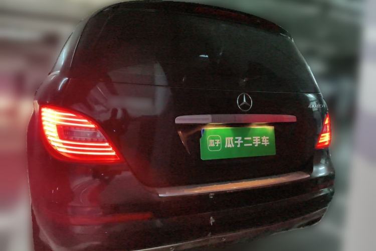 Used Mercedes-Benz R-Class 2010 R 350 L 4MATIC Rear