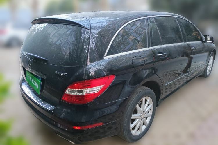 Used Mercedes-Benz R-Class 2010 R 500 L 4MATIC Grand Edition Rear Right 45 Deg