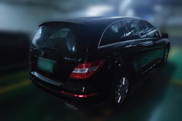 Used Mercedes-Benz R-Class 2010 R 350 L 4MATIC Rear Right 45 Deg