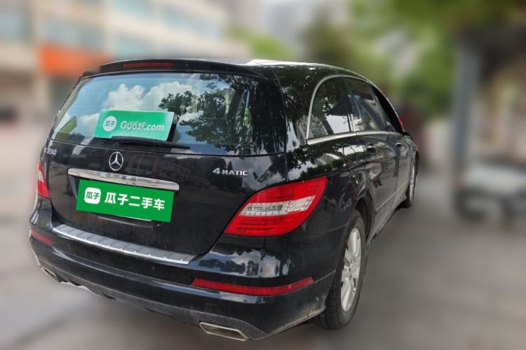 Used Mercedes-Benz R-Class 2010 R 350 L 4MATIC Grand Edition Rear Right 45 Deg