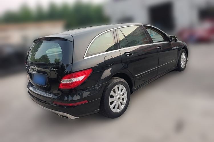 Used Mercedes-Benz R-Class 2010 R 300 L Business Model Rear Right 45 Deg