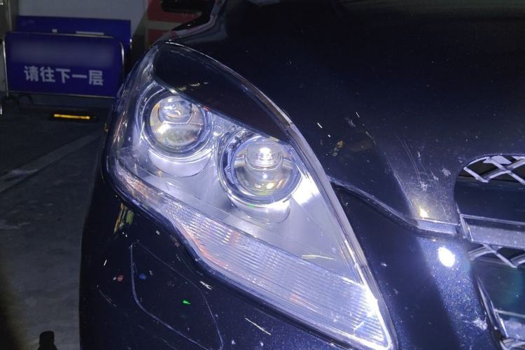 Used Mercedes-Benz R-Class 2010 R 350 L 4MATIC Grand Edition Right Front Headlight