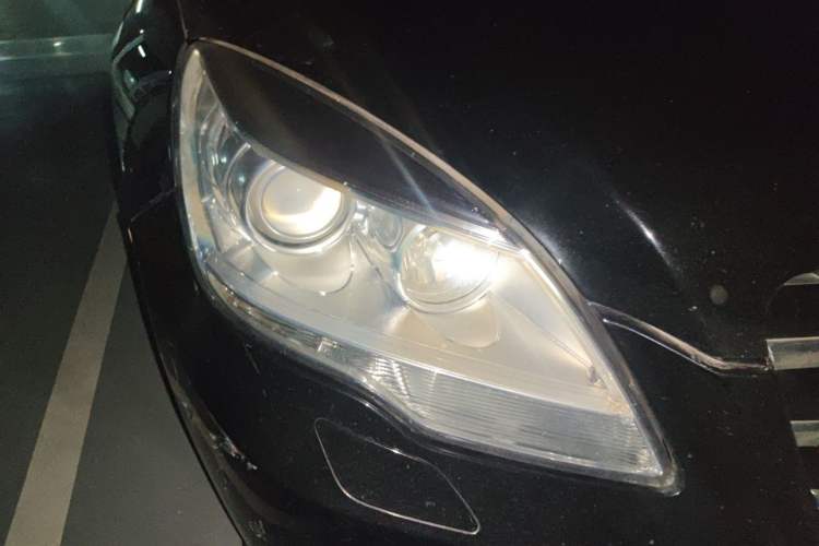 Used Mercedes-Benz R-Class 2010 R 350 L 4MATIC Right Front Headlight