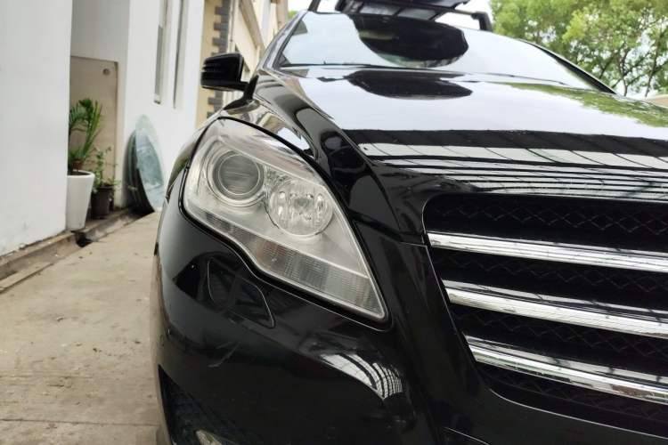 Used Mercedes-Benz R-Class 2010 R 300 L Luxury Model Right Front Headlight