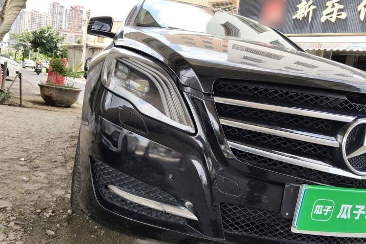 Used Mercedes-Benz R-Class 2010 R 300 L Business Model Right Front Headlight