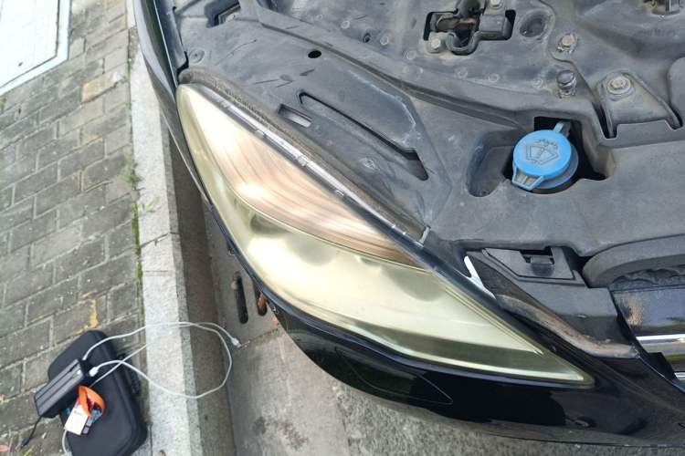Used Mercedes-Benz R-Class 2010 R 300 L Luxury Model Right Front Headlight