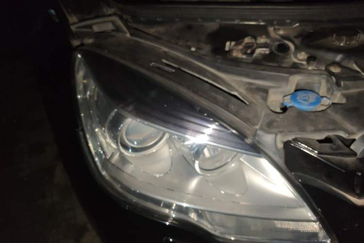 Used Mercedes-Benz R-Class 2010 R 350 L 4MATIC Right Front Headlight