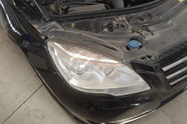 Used Mercedes-Benz R-Class 2010 R 350 L 4MATIC Right Front Headlight