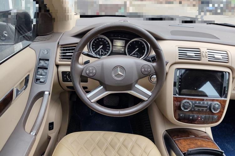 Used Mercedes-Benz R-Class 2010 R 350 L 4MATIC Steering Wheel