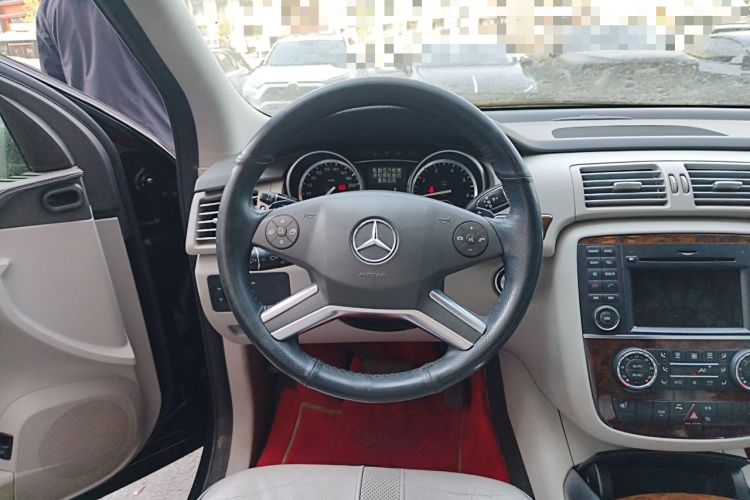 Used Mercedes-Benz R-Class 2010 R 350 L 4MATIC Steering Wheel