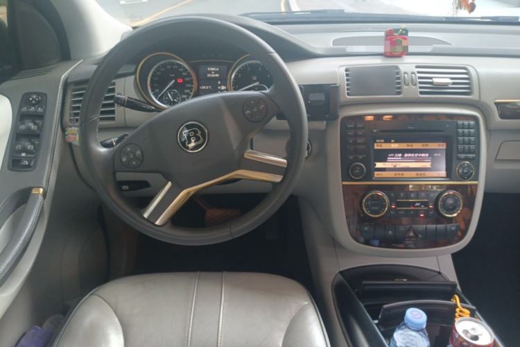 Used Mercedes-Benz R-Class 2010 R 300 L Luxury Model Steering Wheel