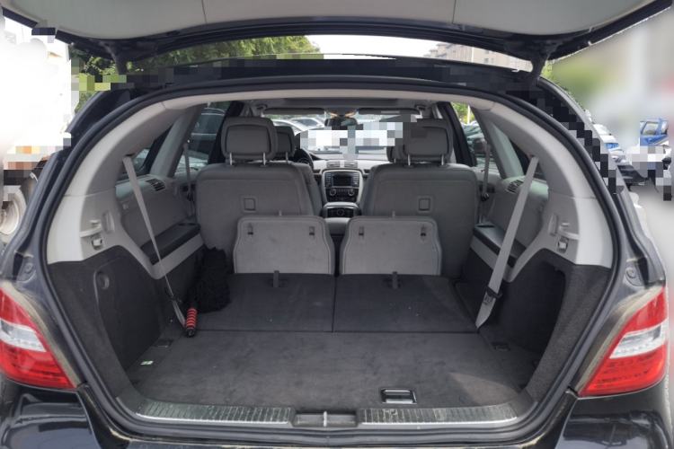 Used Mercedes-Benz R-Class 2010 R 350 L 4MATIC Trunk