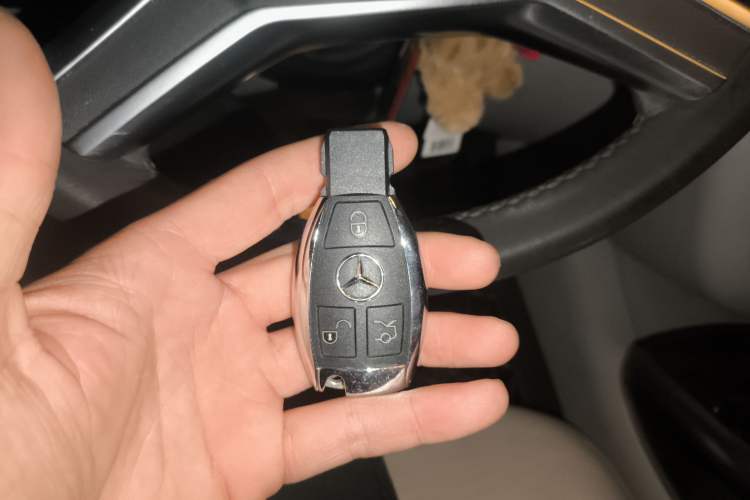 Used Mercedes-Benz R-Class 2010 R 350 L 4MATIC Vehicle Key